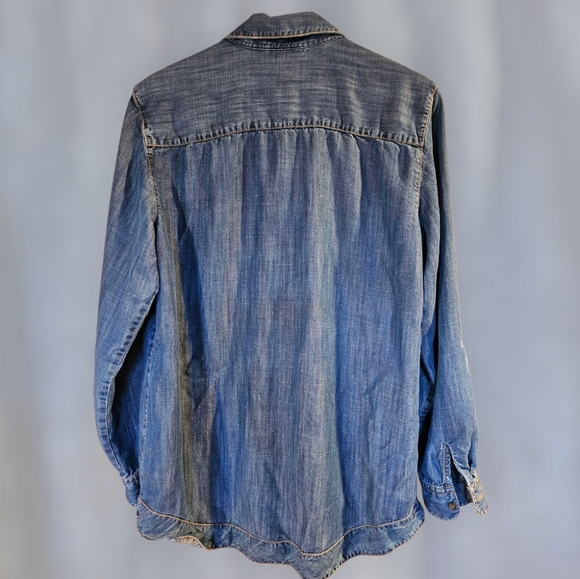 Foxcroft Shaped Fit Tencel Button Up Size 14 - Picture 2 of 3